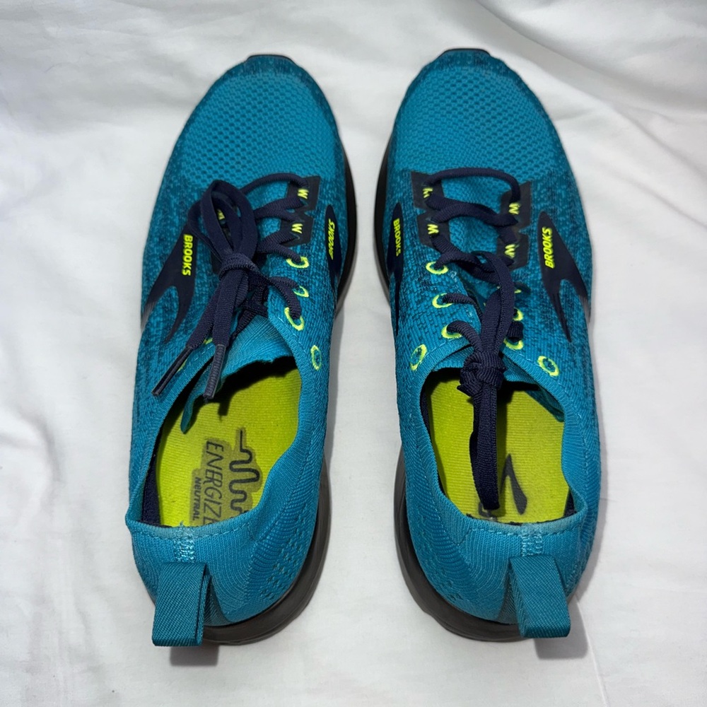 Brooks Men's Levitate 3 running shoes in the Blue/Navy/Nightlife size 10 - Picture 3 of 8